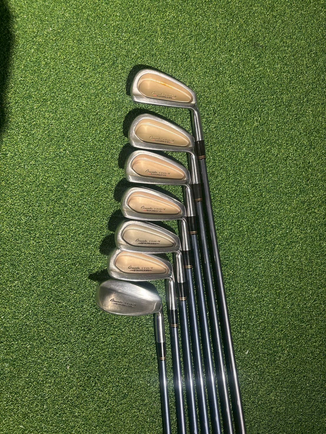 Titleist 907 D2 / Grand Type V (Full Set, Driver 10.5° + 3W + Irons 5-PW,S + Putter)